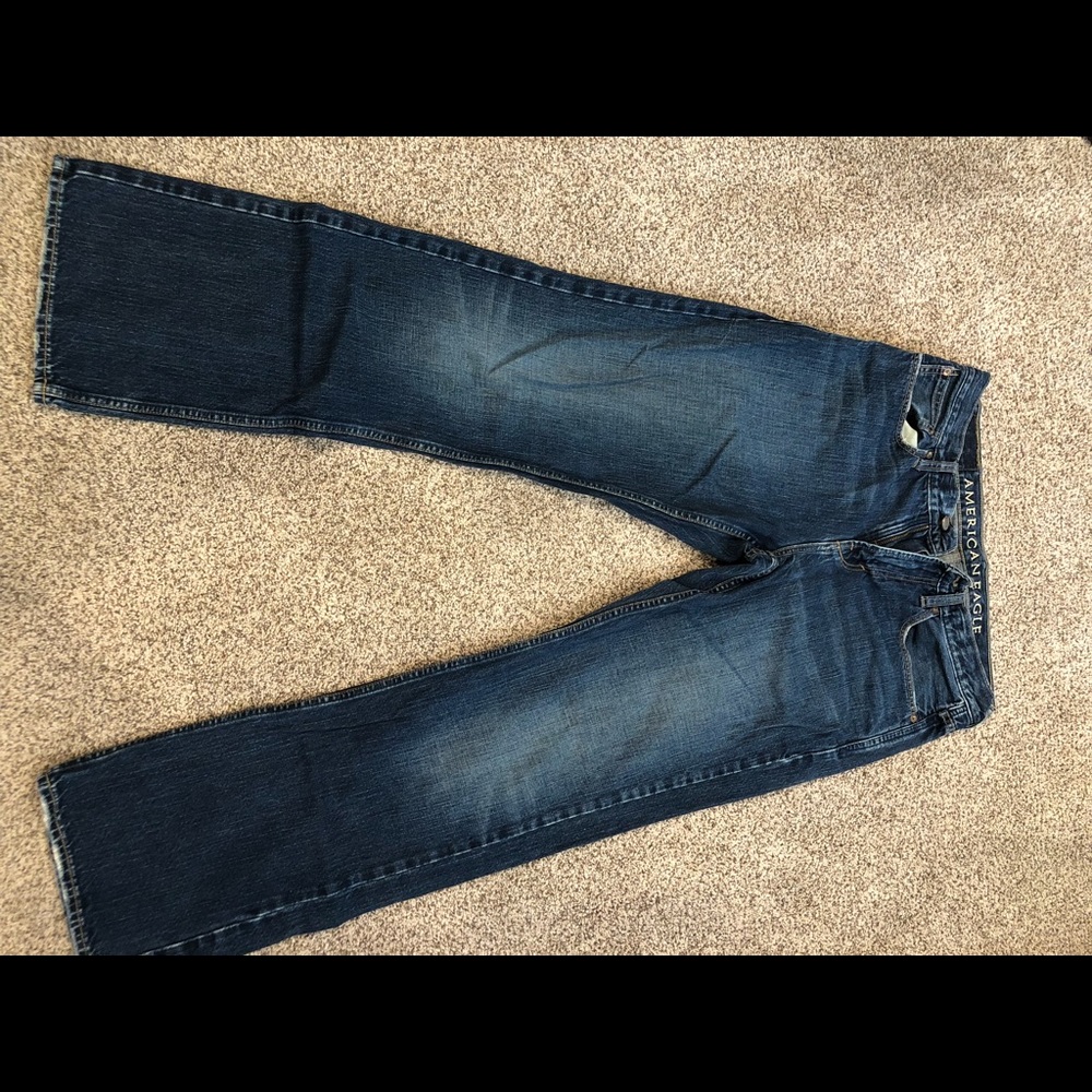 Men’s American Eagle Jeans.